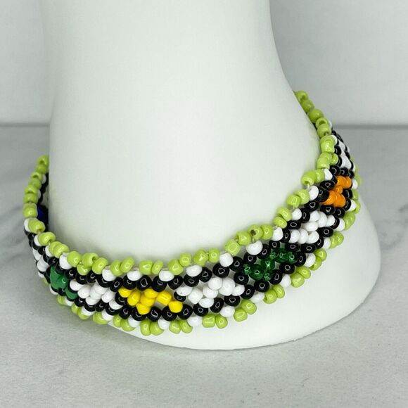Colorful Beaded Toggle Close Bracelet Green White Yellow Red Orange Black - Picture 7 of 8